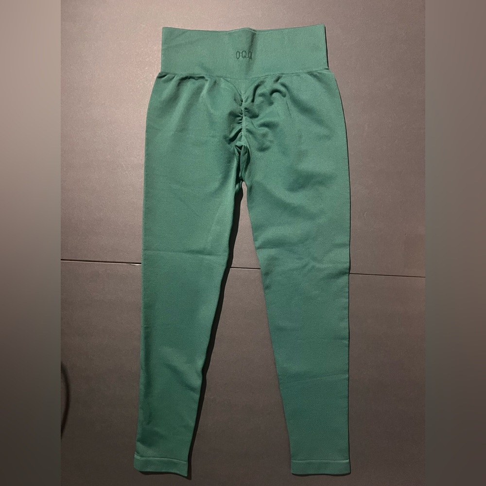 NEW OQQ Seamless Scrunch Leggings
